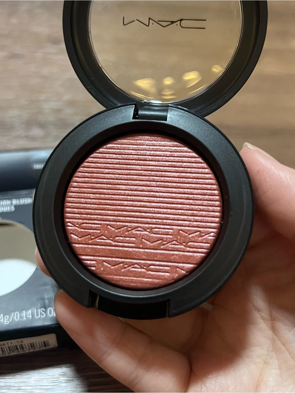 MAC Extra Dimension Blush FAUX SURE! - Picture 2 of 9
